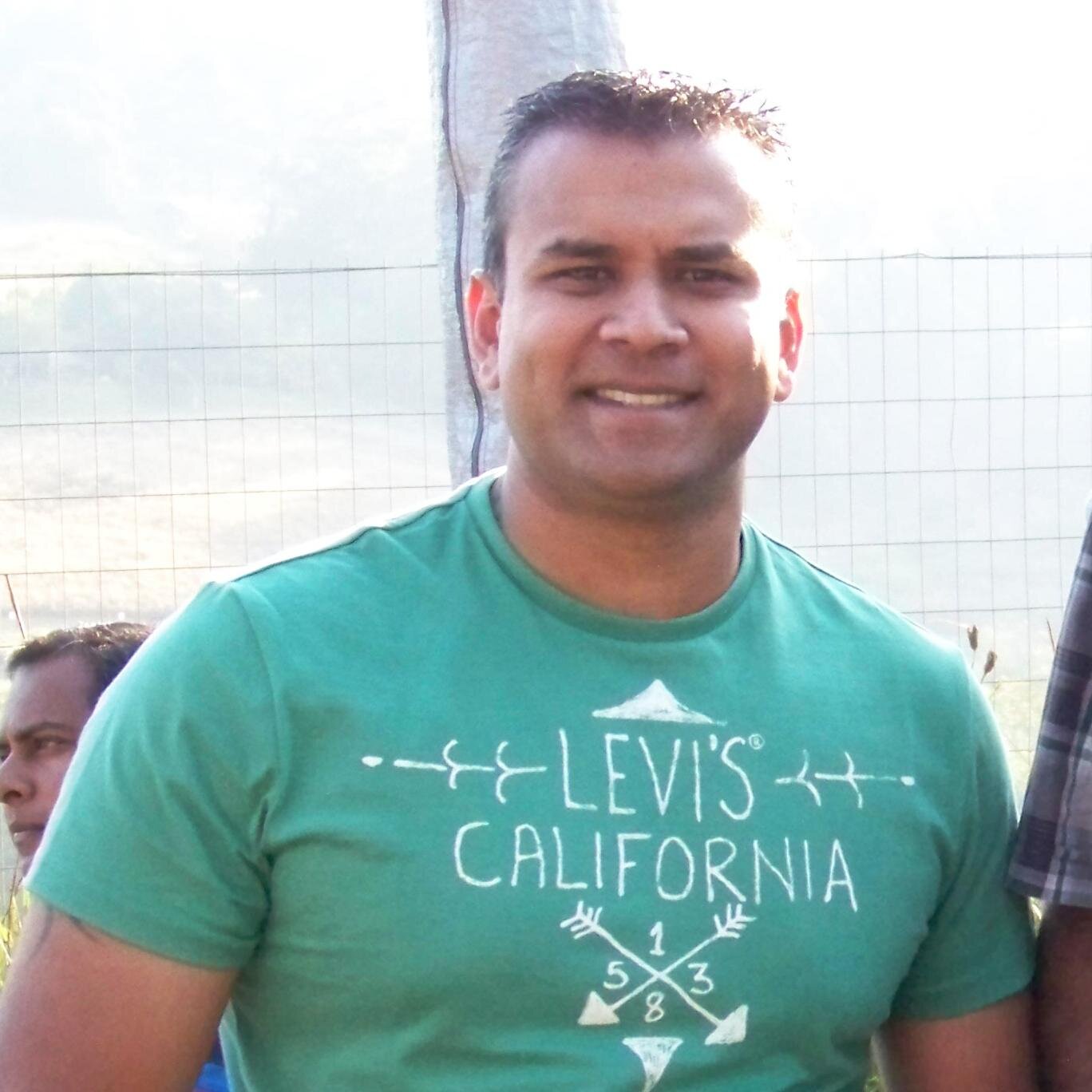 Team Lead, Software Developer , DIY Guy, Science Freak, Dad and loves interacting with new people.