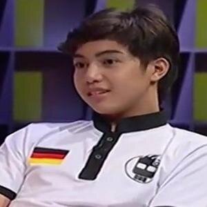 Support @El8Rumi dalam keadaan apapun ;) | Saksikan El di SITI BLING BLING setiap hari pukul 19:30 WIB hanya di RCTI