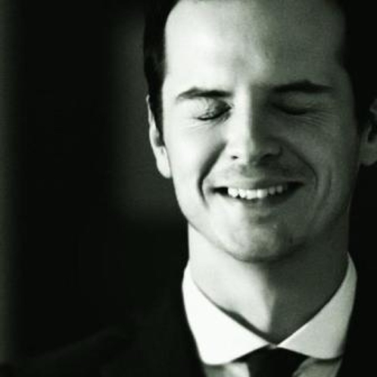 Jim Moriarty. Hi. Little spider in the center of a big web. Consulting criminal. King of a world of locked doors. {#RP/#Sherlock/#Gay #NSFW/#18+}