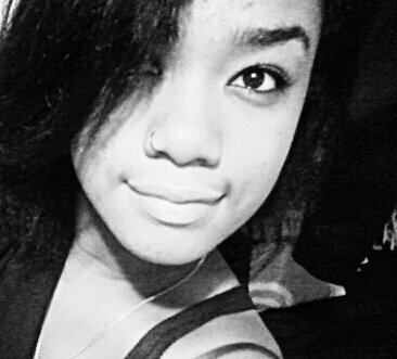 Off in the night, while you live it up, I'm off to sleep
Waging wars to shake the poet and the beat♬ ♪