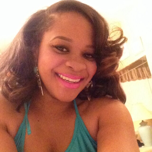Taylor Mommy
Twatch or follow... your choice
Taken @JoseDatWowboy
Instagram @teamojose