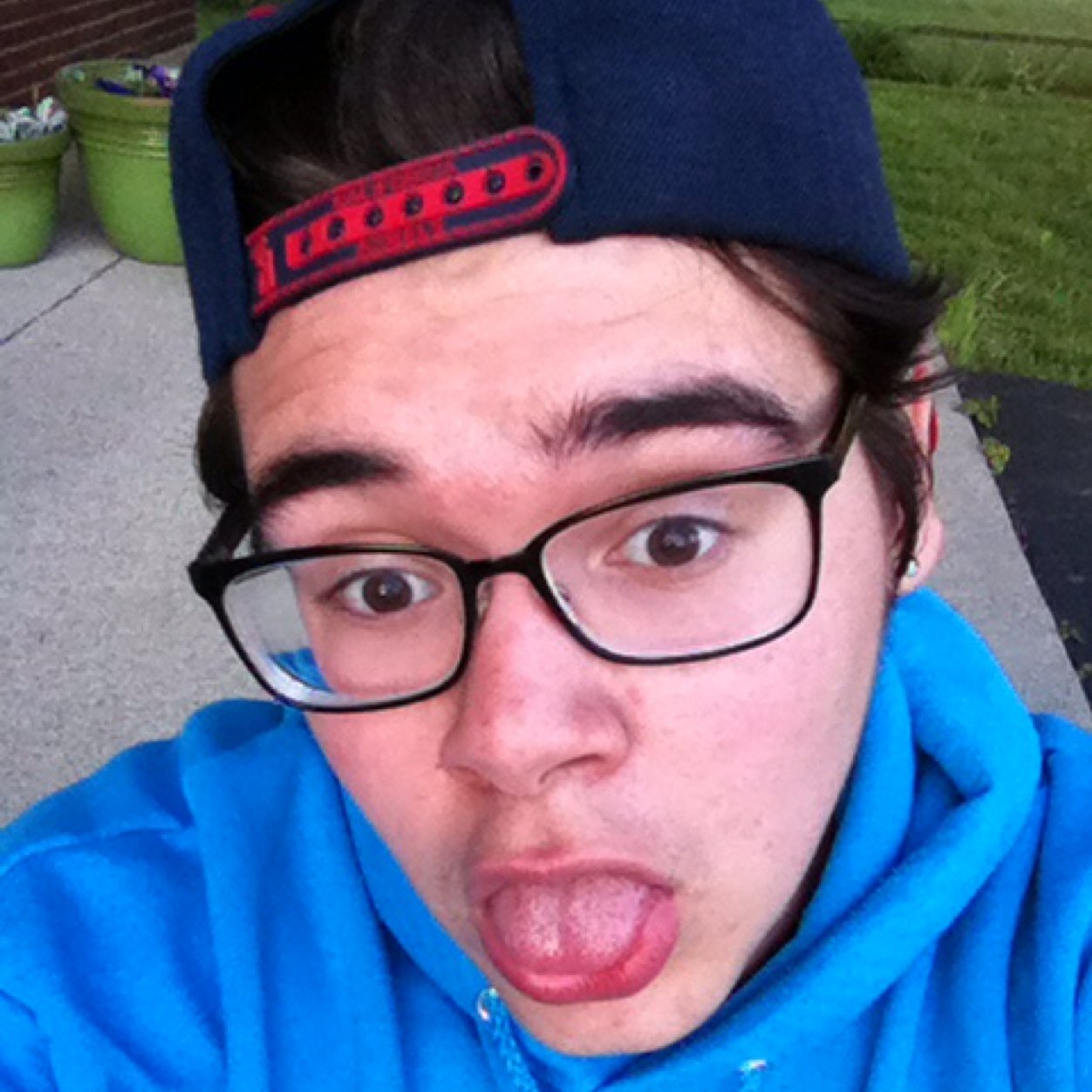 nickmiller817's profile picture. Fuck Off. Bi. 15. Smoking fo life, same with music. kill me now before i do it myself