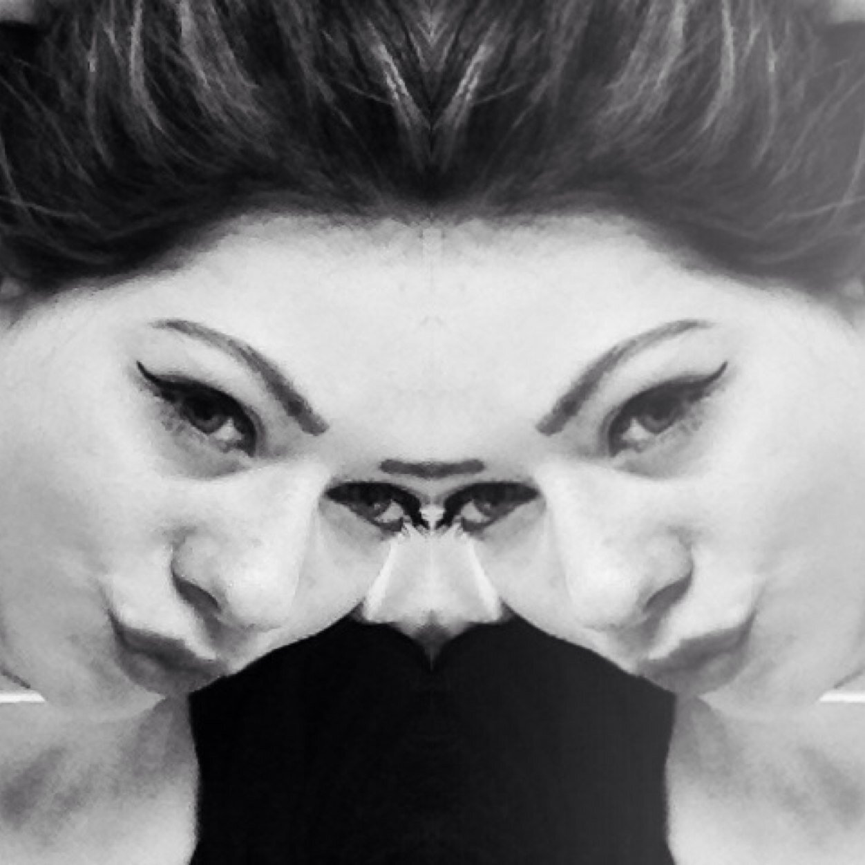 -Uk Model. My instagram is ( _xkjenner ) --new twitter please follow x