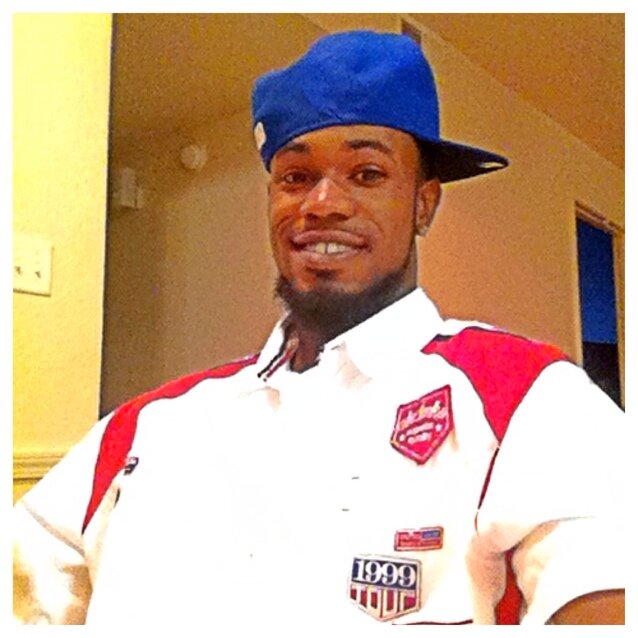 Headz Up II Barber...Playamade Ent....
Proud Father..
INSTAGRAM: Kanethabarber