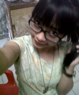Ig : fitrianidiiah
Line : fitrianidiah