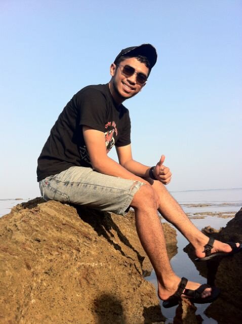 Owner @Sagu_ethnic | Electrical engineering at National Institute of Technology Bandung | HME & EL-Nine