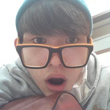 อันยอง ผมจูเนียร์ จาก GOT7 นะครับ ผมน่ารักนะ คึคึ ลองมาคุยกันนะฮะ ^^ #ฟอลแบคบอท