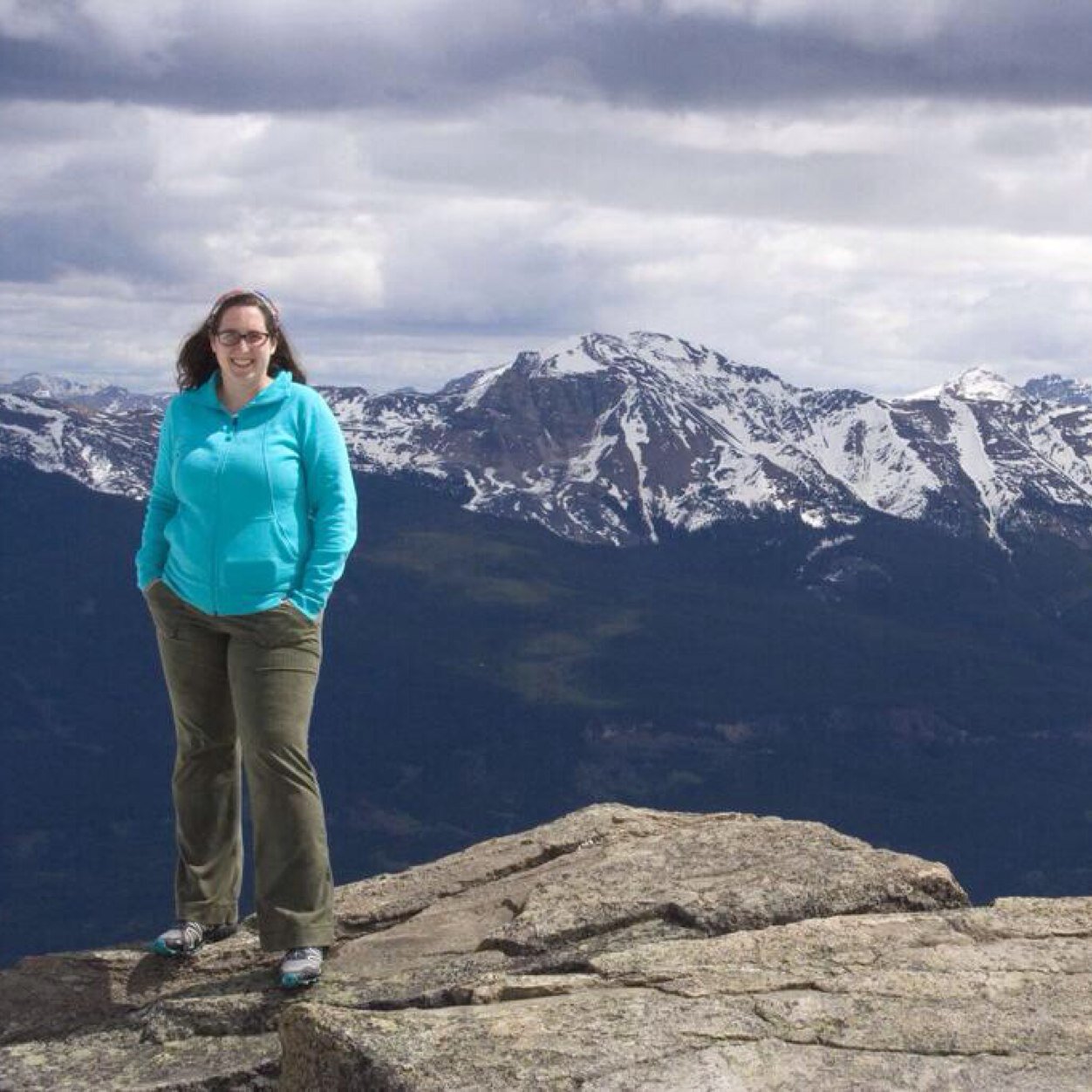 web strategist by day, #wildandfreefarm mama by night. i live outdoors; happiest in dirt. living our dreams wild+free. physical literacy & camp advocate.