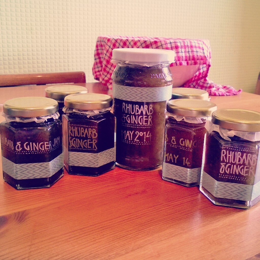 The trials and triumphs of an Edinburgh pantry. All mess, mistakes and witty comments my own.
