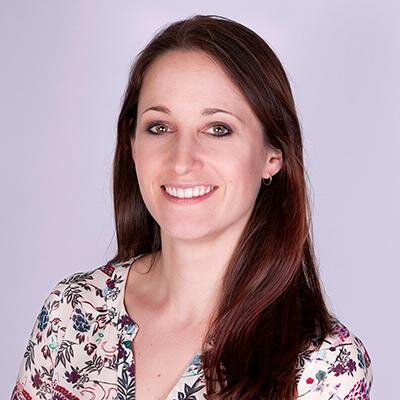 suyeates's profile picture. Author, pottery cafe owner, creative artist and yogi!