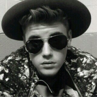 god knows what is the best for me and my future , Iwill always support Justin Bieber