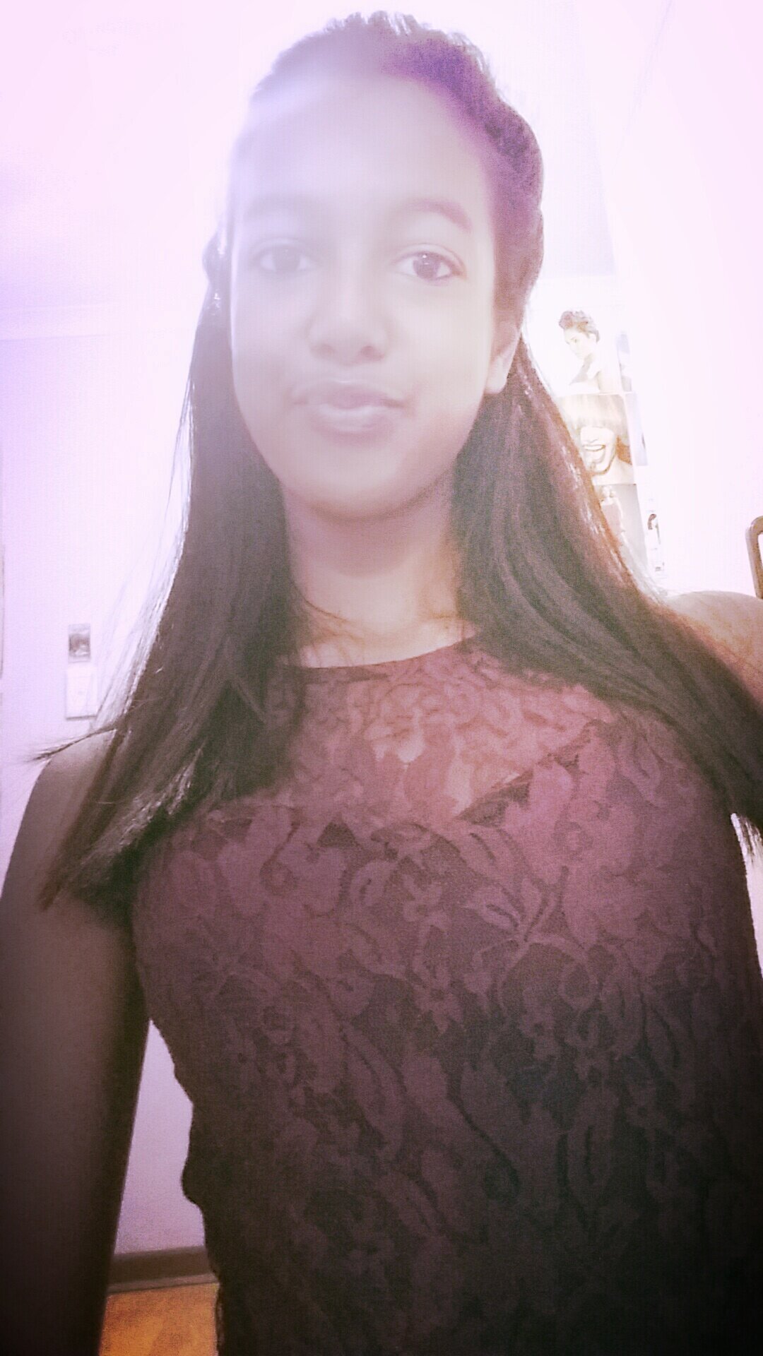 charnef21's profile picture. 