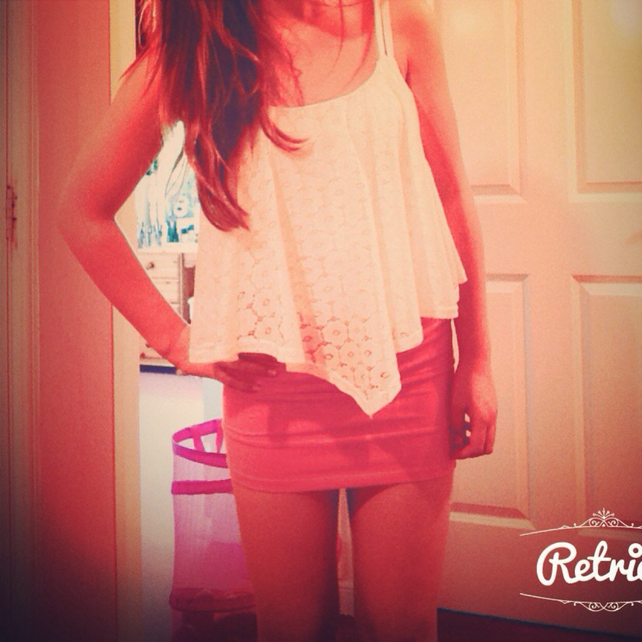 hi im summer i post the most funniest and interesting tweets ever please follow xoxo