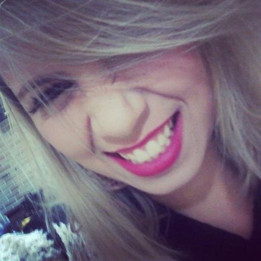 cariSilvah's profile picture. ((( RT.  Só no Blablablâmetro)))