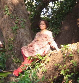Born- Shimla, lived- Patiala -USA since Jan.18th’67.MBA,,reading,writing,biking,Traveling. knowledge 7 languages. Enjoy computers. Runs a Family Foundation ‘96