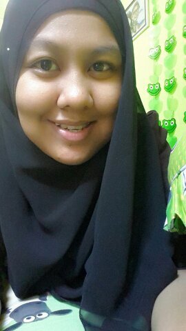 bungsu dr 3 bersaudara , cerewet . lov beloved friends @rizkimacnolia and @annazbakerz :*