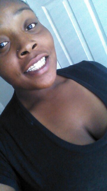 Yeezy_18's profile picture. 