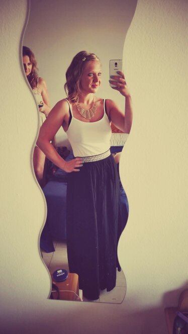 penpen_11's profile picture. Sales Exec - Darwin
Swanage, Dorset
Cheeky Chops