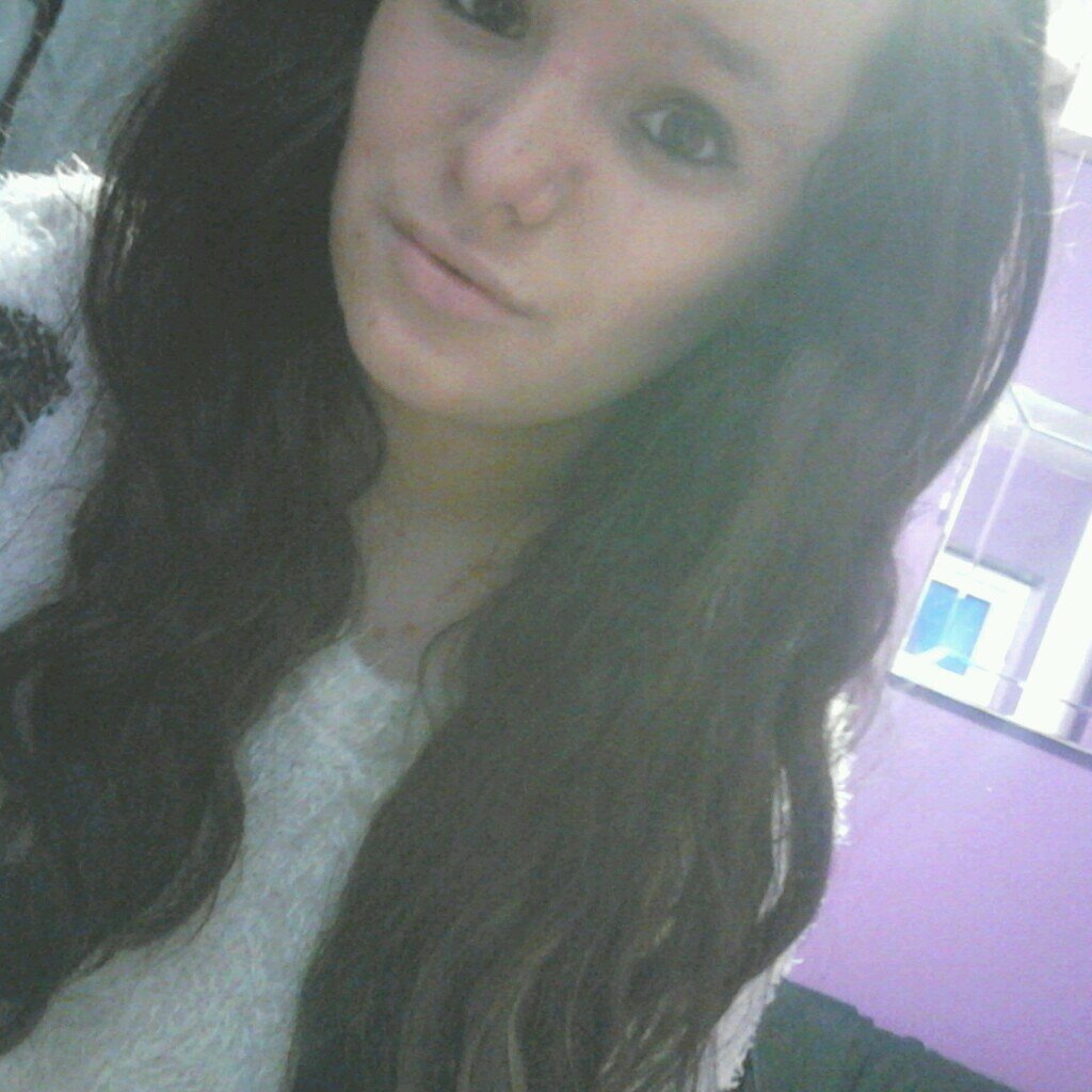 hey I'm jodie. follow me and I'll promise I'll follow back!