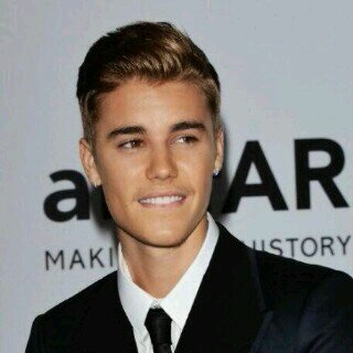 JamieLeeJacobs2's profile picture. I swear theres nothing more difficult than being a Belieber tryna get Justin's attention.