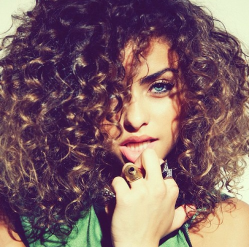 Srta_Lenninha's profile picture. ...