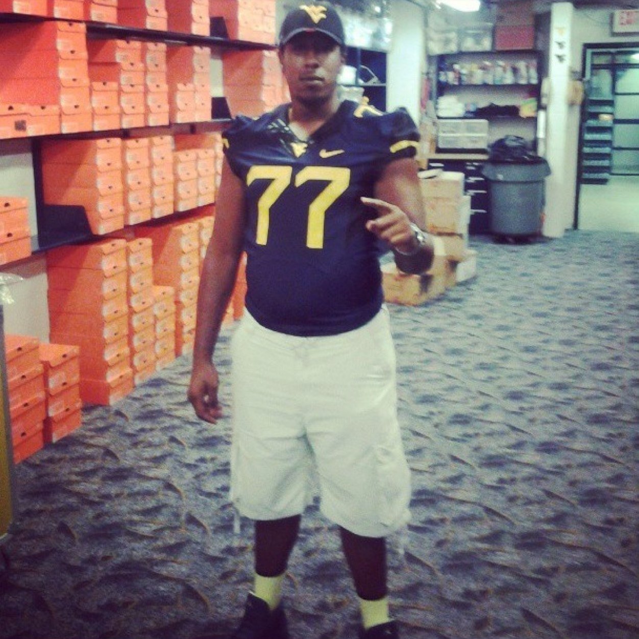 OT for THE West Virginia Mountaineers... Im from where they never make it but i went against the grain!! (313) Only way 2 go now is up! Nfl Bound