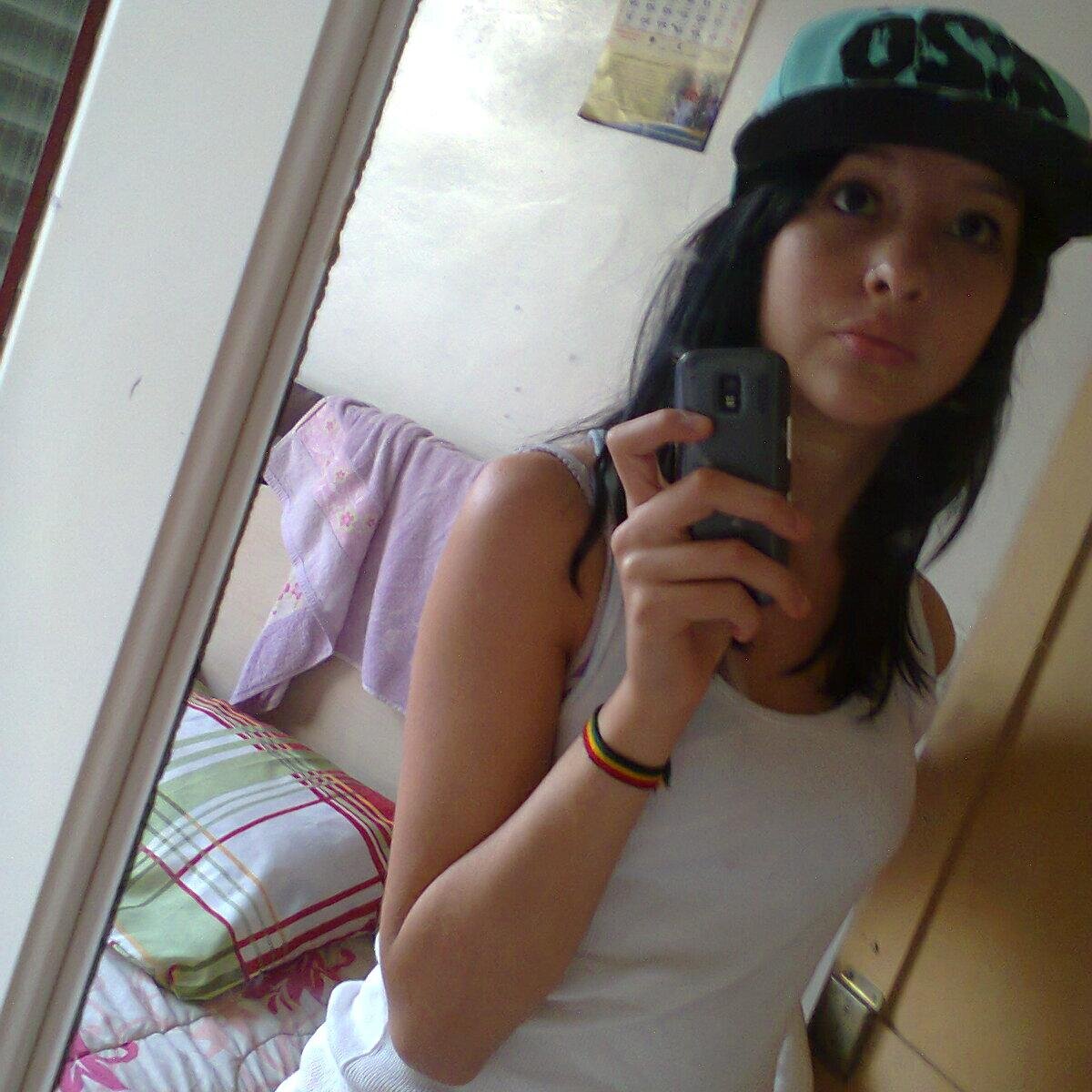 gabi_cristina8's profile picture. 