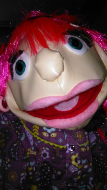 Hi, i'm Pinkie and co-host of the Puppet and the Prat on YouTube.