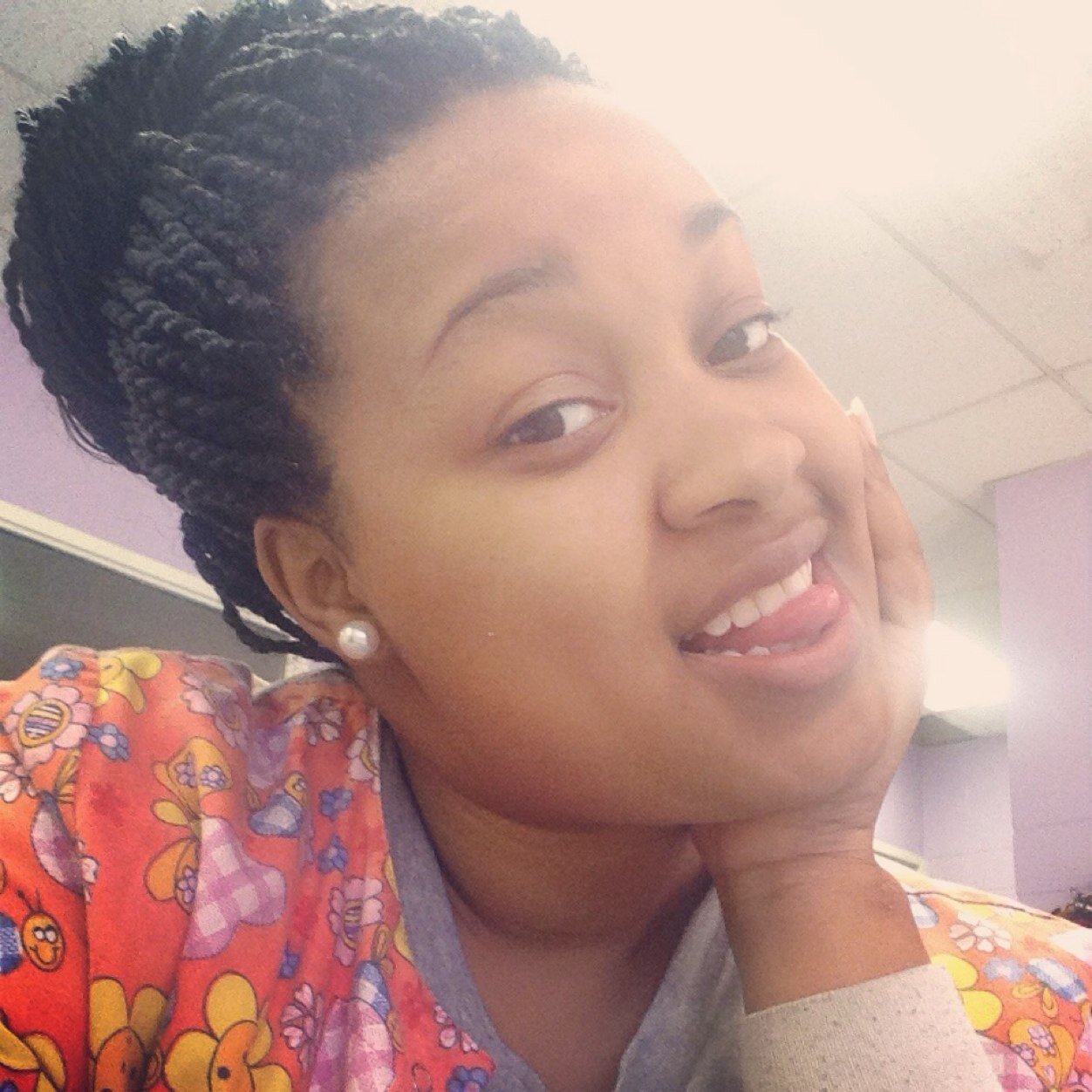 #NaturalBeauty☺️ #FutureEducator✏️#MotherOfOne #LoveTheeKids #teamTaken #Sucess is the key