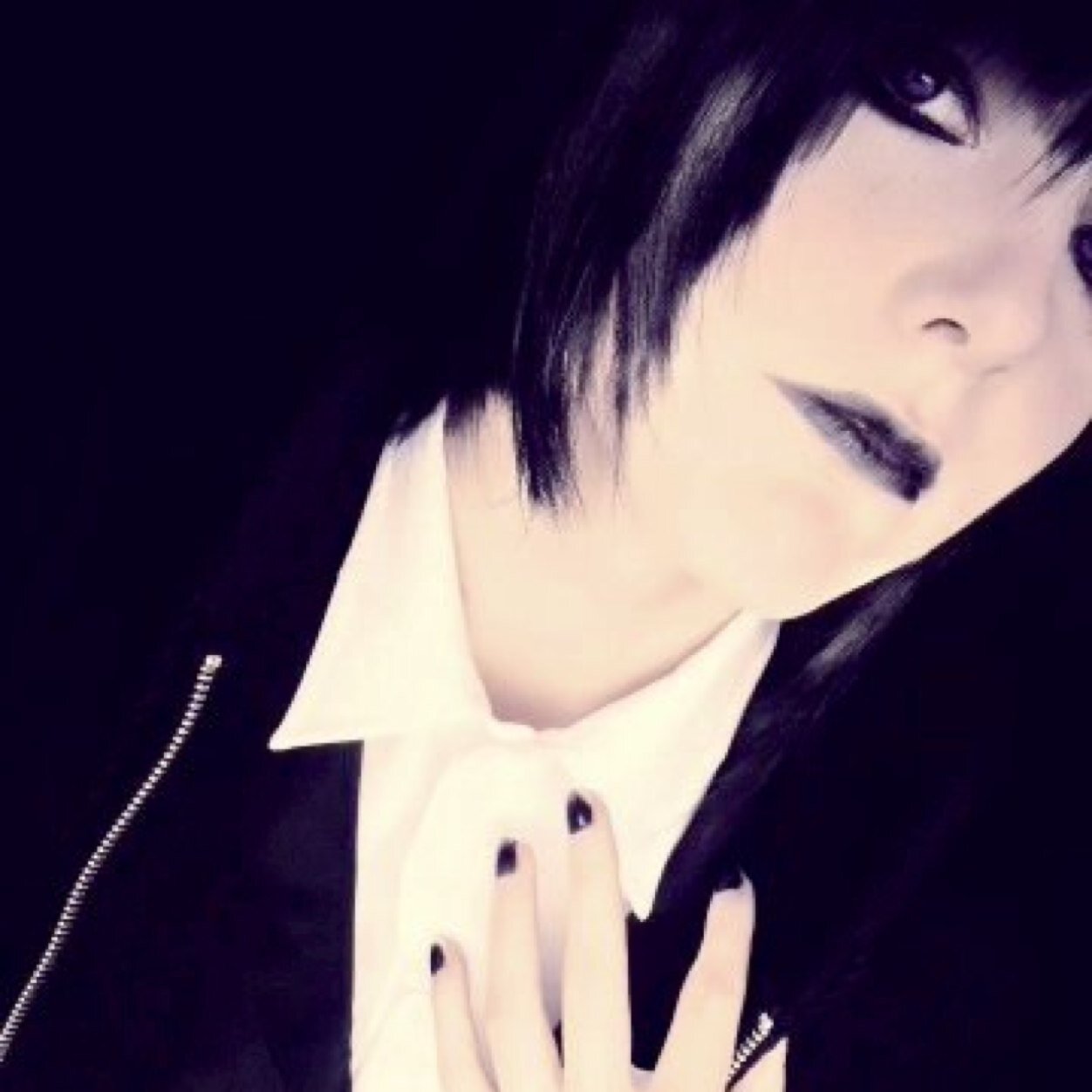Backup account to @Vi_Wolfie, I lost my password. #P4 #Gay #Uke Cheslock: @_Wild_Cheslock #Taken