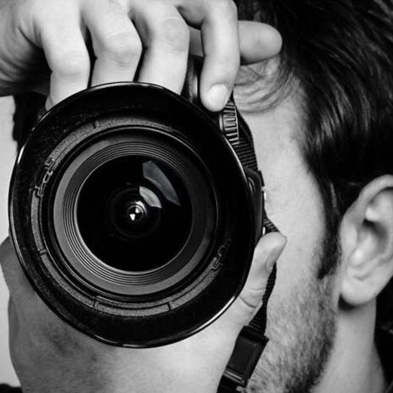 «Une image vaut mieux que mille mots.» Confucius | Photographe lambda, accro à la photo et au design graphique. #Streetphotography