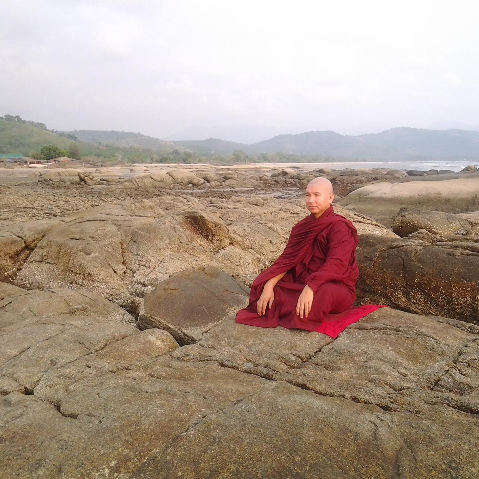 မဟာသတိပ႒ာနဝိဟာရ ဝိပႆ.....နာဓမၼရိပ္သာ “Mahāsatipaṭṭhānavihāra Vipassanā Meditation Centre” [MVM Centre]