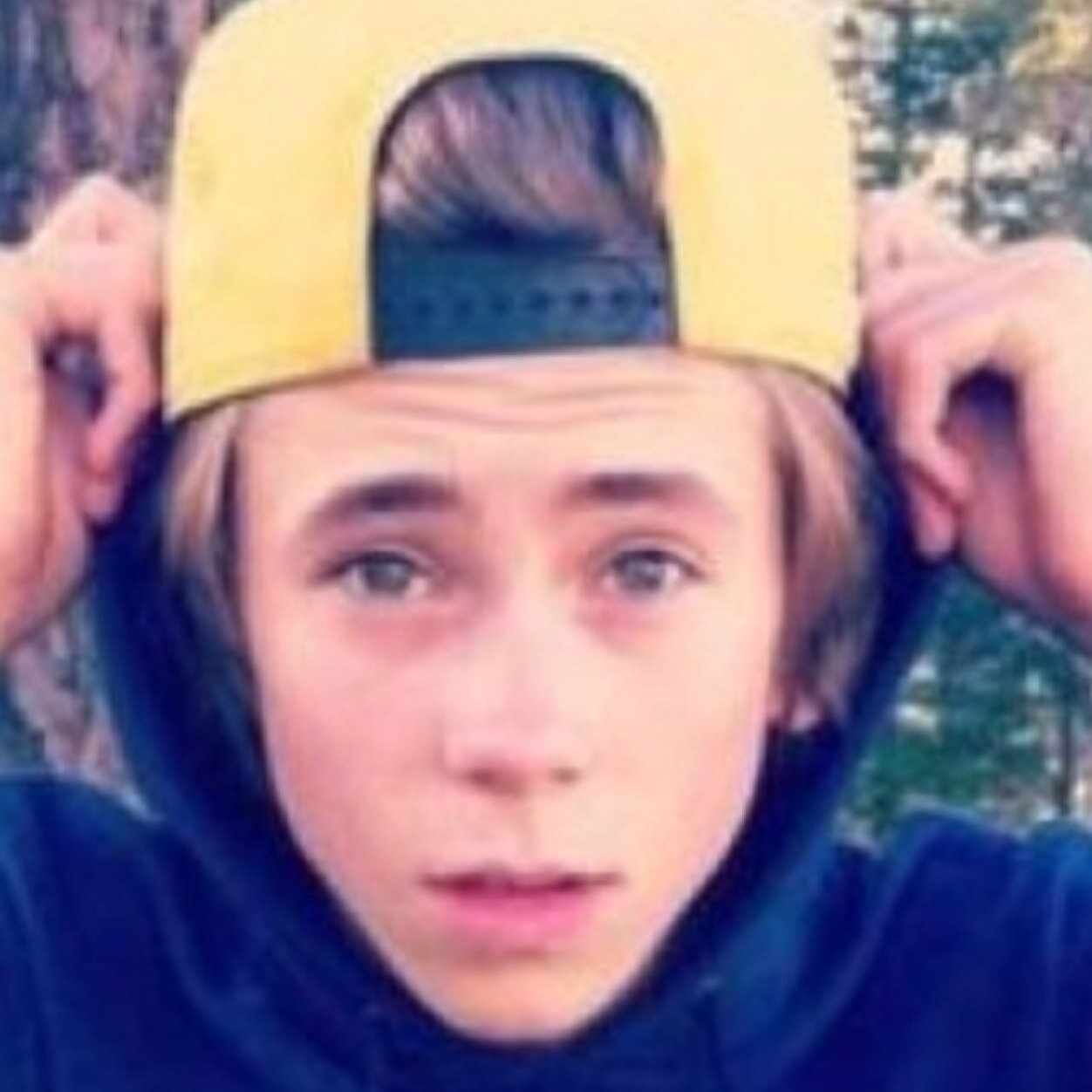 Followe my in a instagram : SOFIA_ISACELLIOT