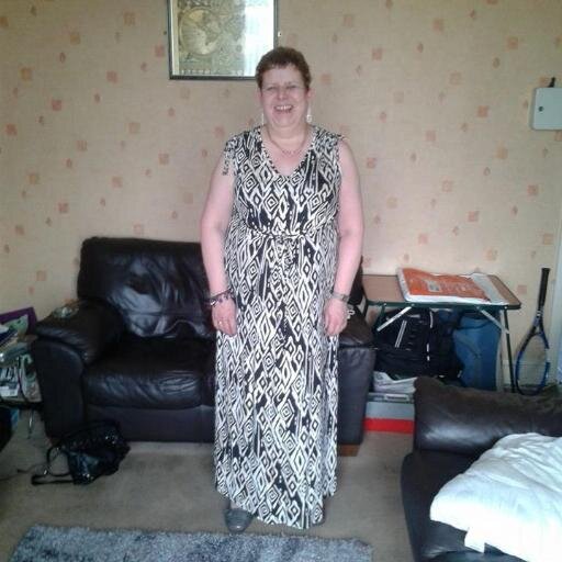 senior catering asdistant at oasis academy lister park. Love the Osmond's especially Donny ☺. like to party lol just become a grandma 15th July 2018 xxx