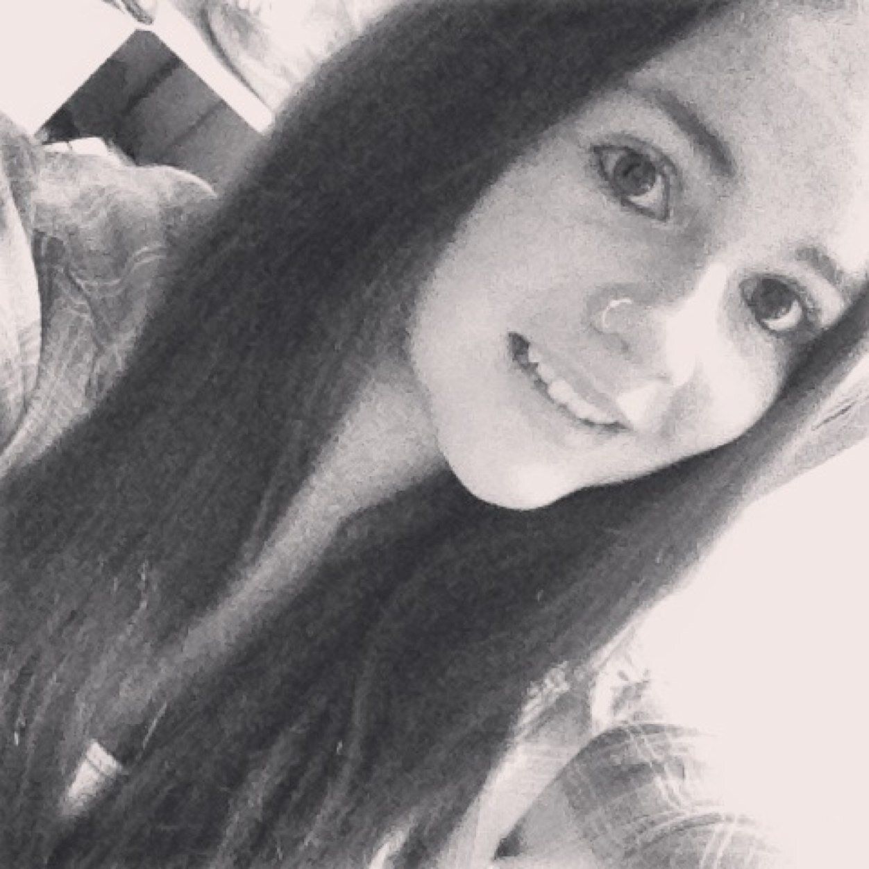 Hey im chloe| 14 | taken by Kobe ♡ |i like to make new friends|i love PTV, BVB, AA, LP, SWS, and heaps more!|im against bullies i absolutely hate them|:)|