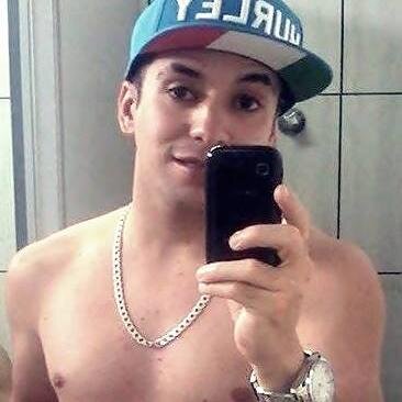 Novinha delicia ♪ , Niteroi é assim ♪ , Terra do cifrão ♪ , Tamo Forgando 1 e 2 ♪ , Nem tu acredita ♪ e outros
- Facebook : http://t.co/DplK5LPV