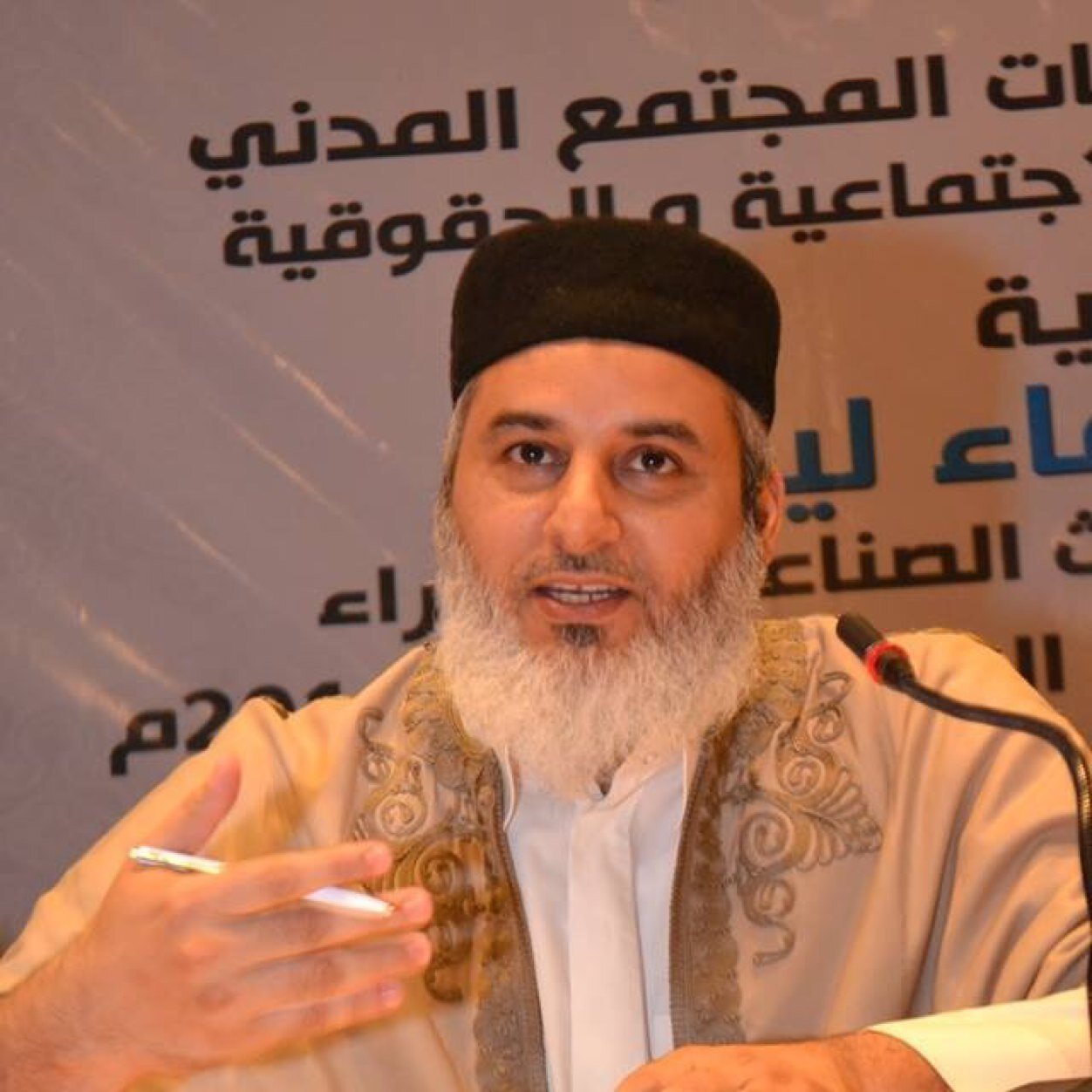 عضو رابطة علماء المسلمين
والأمين العام لهيئة علماء ليبيا