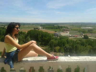 Raudensa  de pura cepa, estudiante en Valladolid y fan numero uno de Alejandro sanz ,activa y risueña ....me encanta viajar :)