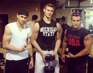 Here to support Restless Road!!! Xfactor Season 3. Zach, Andrew, & Jared❤️ ZACH, ANDREW, JARED & THE BAND ACC FOLLOW. Follow my main account @RestlessRoad_