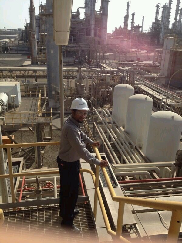 ahmedjoubah's profile picture. امتهنت الهندسة الميكانيكية 👷‍♂️🛠️، عاشق للقهوة والسفر ☕✈️🌏، شغوف بريادة الأعمال ✍️ هاوي لكرة القدم ومحب لنادي الاتحاد 💛