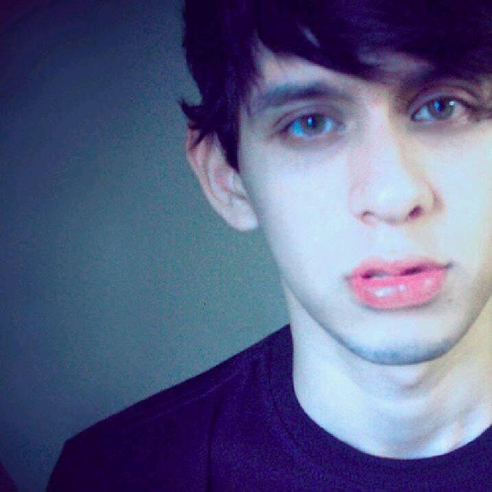 CristnnOlivrs's profile picture. He cometido y aprendido de montones de errores.