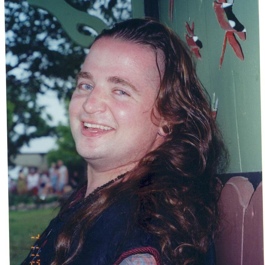 Music lover, writer of rants extraordinaire, gamer, computer geek. Bore me and DIE!
