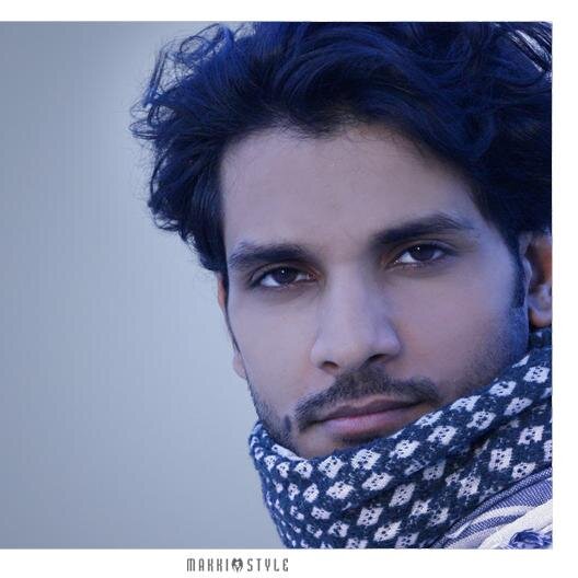 مـن قــال أن الإبــتــسامــة رمـــز للــفــرح !!!!


ومـن قــال بــأن الــدمــعــة رمـــز للــحــزن !!!! فــأحــيـــانــاً ..


نــعـــبـــر عــن الــفــرح الـ