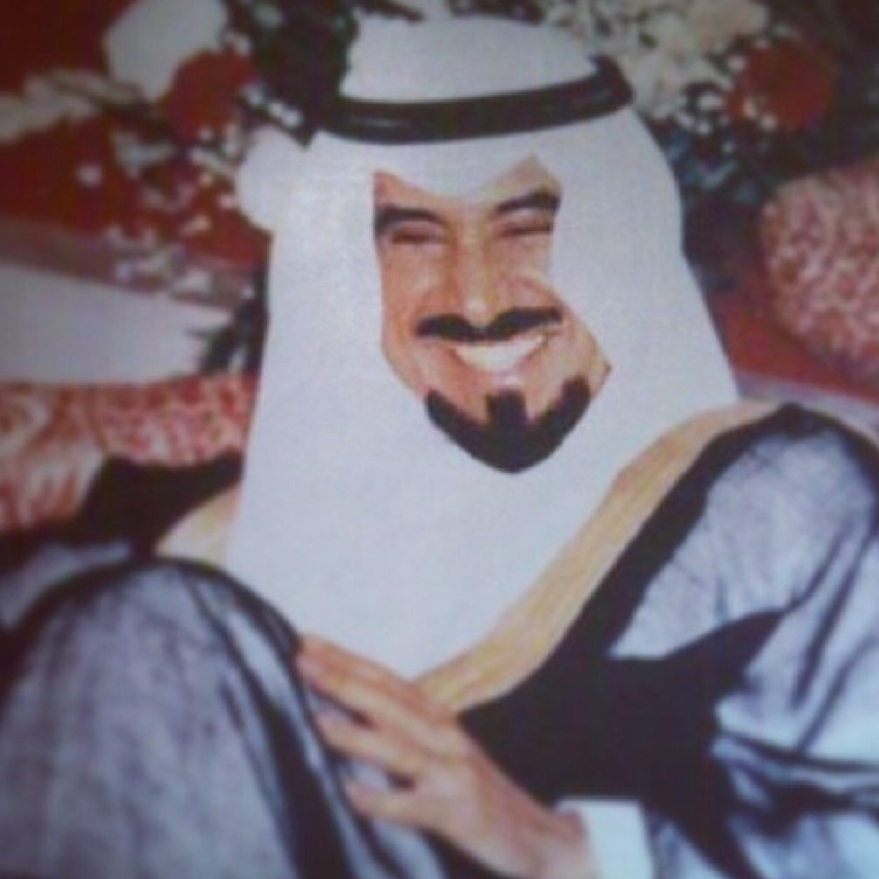 رغم صغر سني فقدتك يا جابر ❤️ ... هذا الحساب لوالدنا الشيخ جابر الاحمد الجابر الصباح رحمه الله . أكاونتي الشخصي @the_m0on