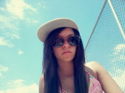 ♥ sσү мυү αℓεgяε, мε εηcαηтα ℓεεя,нαcεя ηυεvαs αмιsтα∂εs♥  me voy a dedicar a ser fuerte y a sonreir a la vida a pesar de que a veces duele