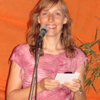 anaisabelros's profile picture. Mujer, mamá, amiga, vecina, rebelde, estudiosa. Profesora en Lengua, Literatura y Latín. Especialista en Educación y TIC.