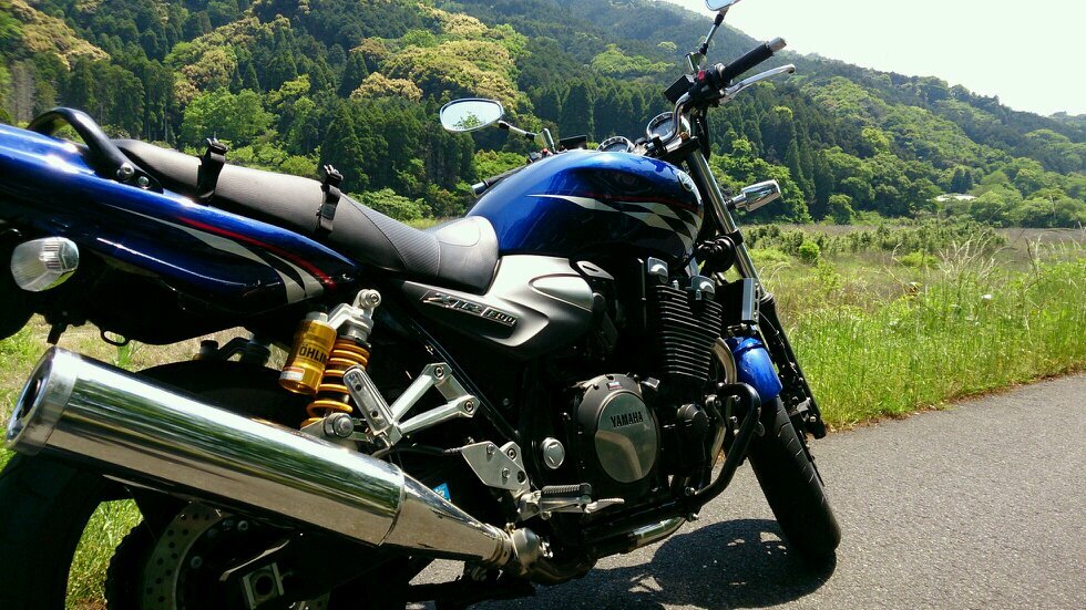 たまにバイク乗ってます。あと映画とビリヤードが好きです。そして持病持ちで結構な心配性。
