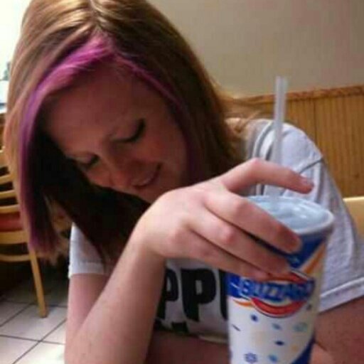 I'm Haley. I am 18. Instagram - hradcliff17,
