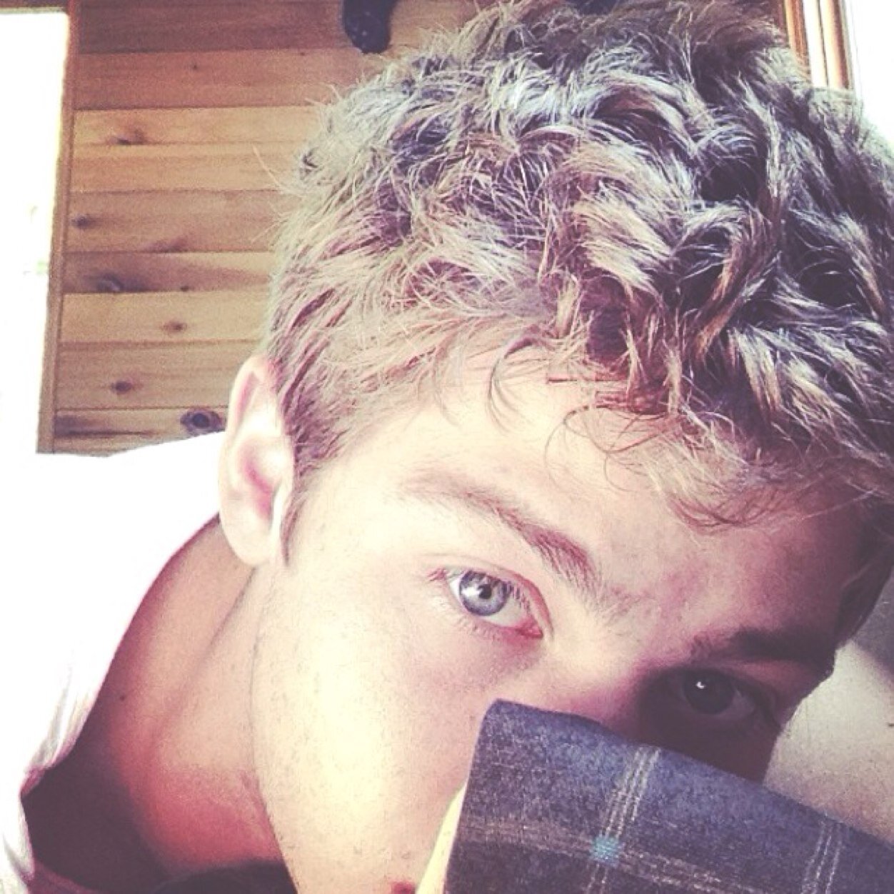 one time i fell askeep and woke up to 2/3, im still not over it, oh.