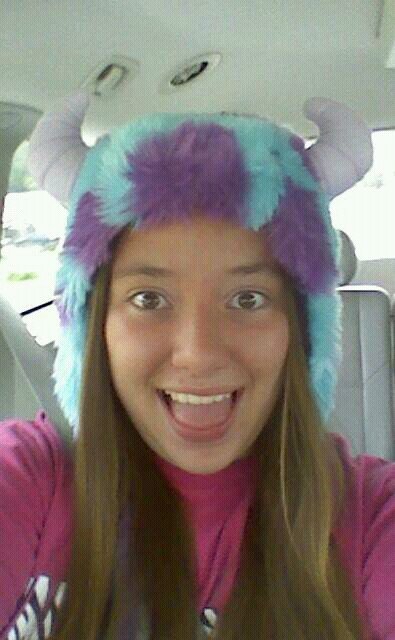 I love soccer, basketball, reading, marchingband, and youtubers :)